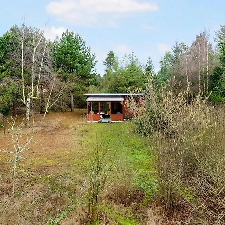 Retro Charm In Red In Lovely Surroundings בית נופש Bøtø By