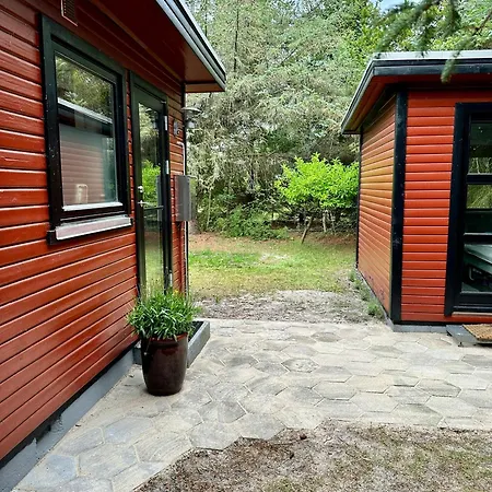 Retro Charm In Red In Lovely Surroundings בית נופש *